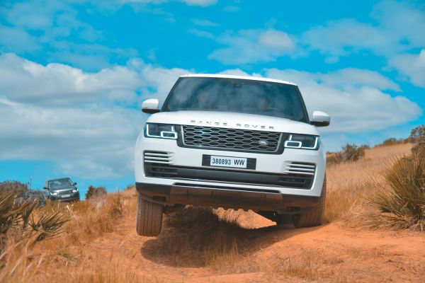 Mastering the Dual Battery Setup: Enhance Your Land Rover"s Off-Road Adventures!